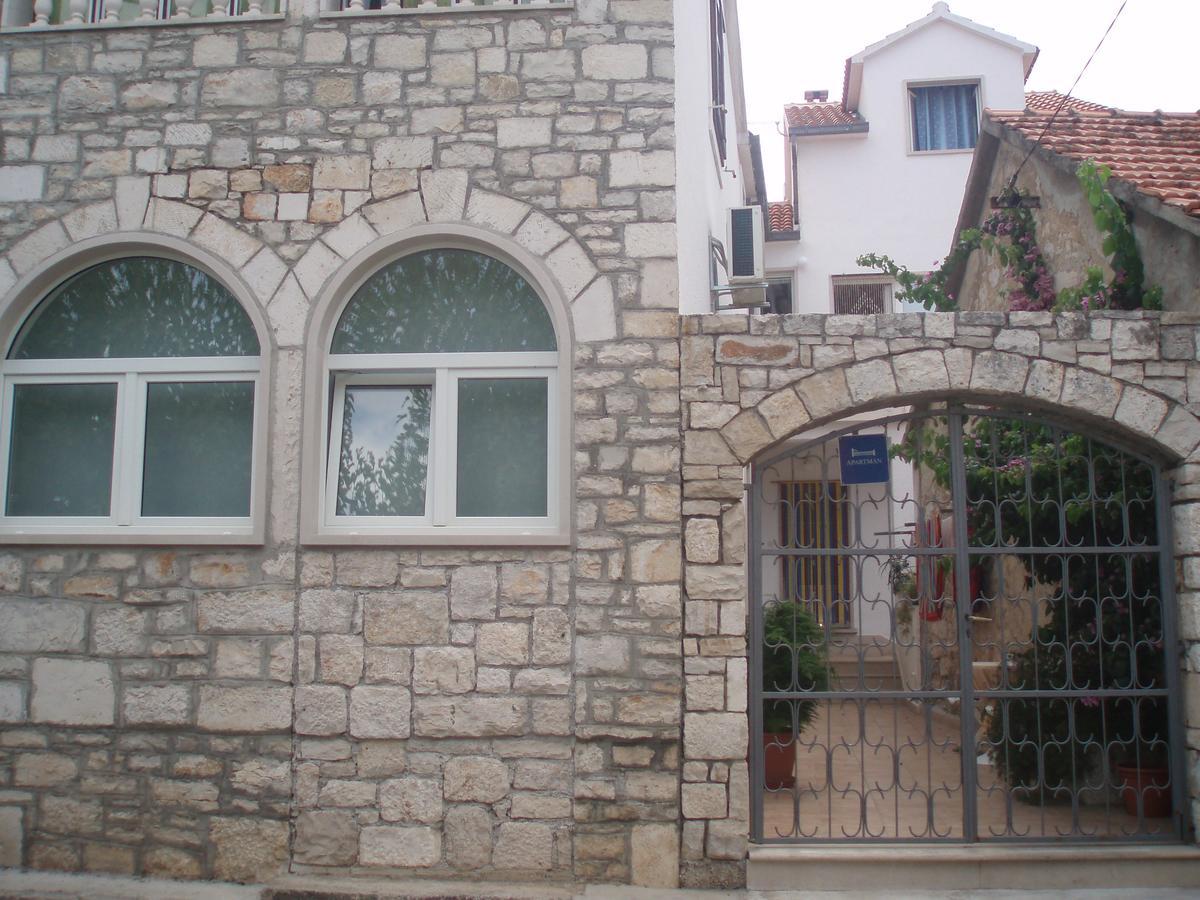 סופטאר Old Town Center Apartments מראה חיצוני תמונה